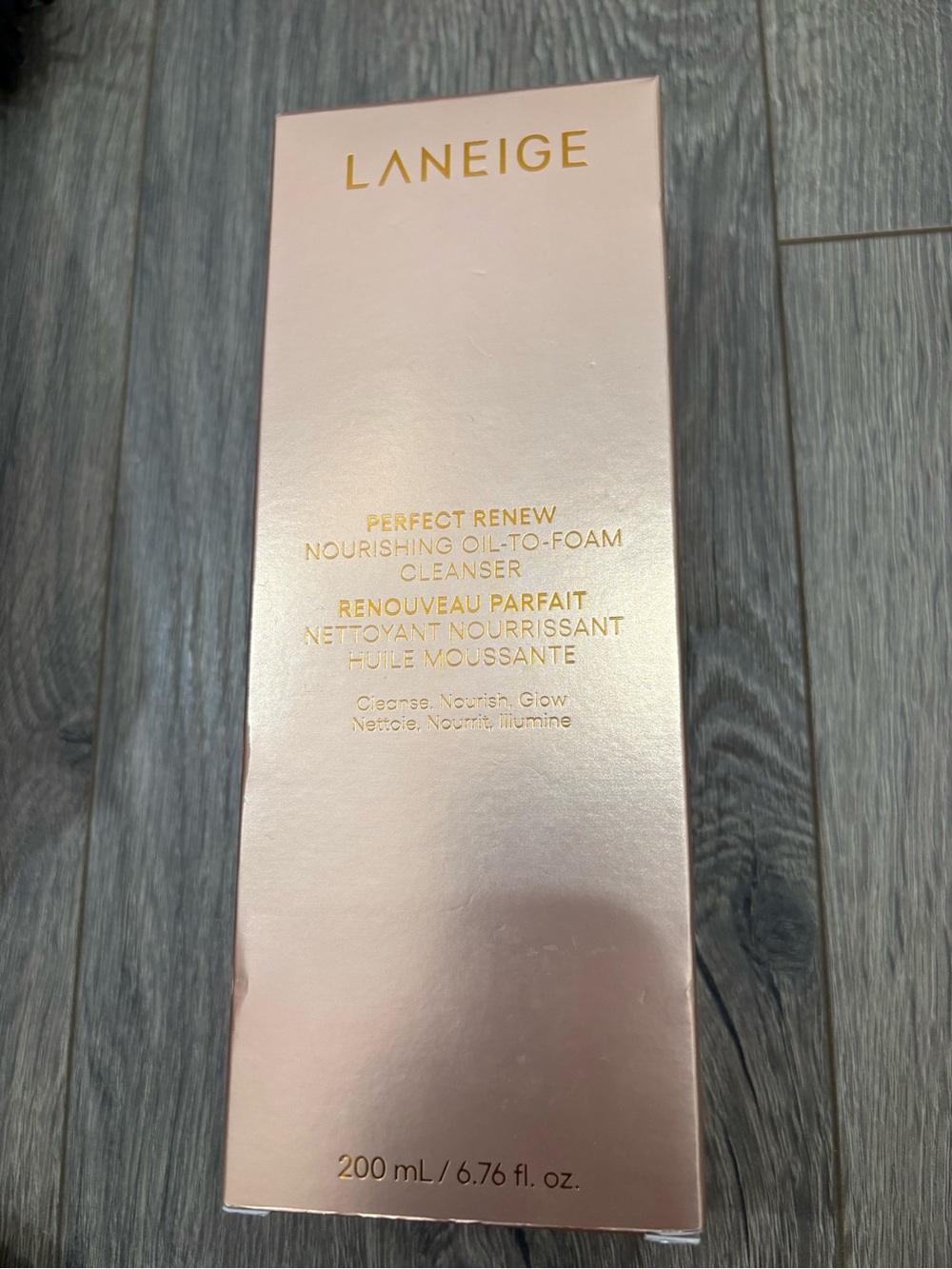 LANEIGE Pink and Gold Perfect Renew Nourishing Oil-to-Foam Cleanser